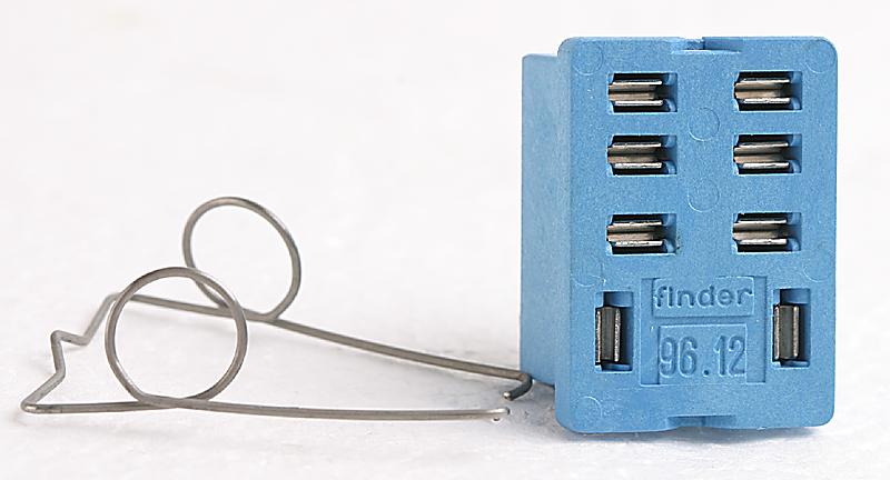 96.12SMA SOCKET & CLIP, PCB, DPCO, RELAY FINDER