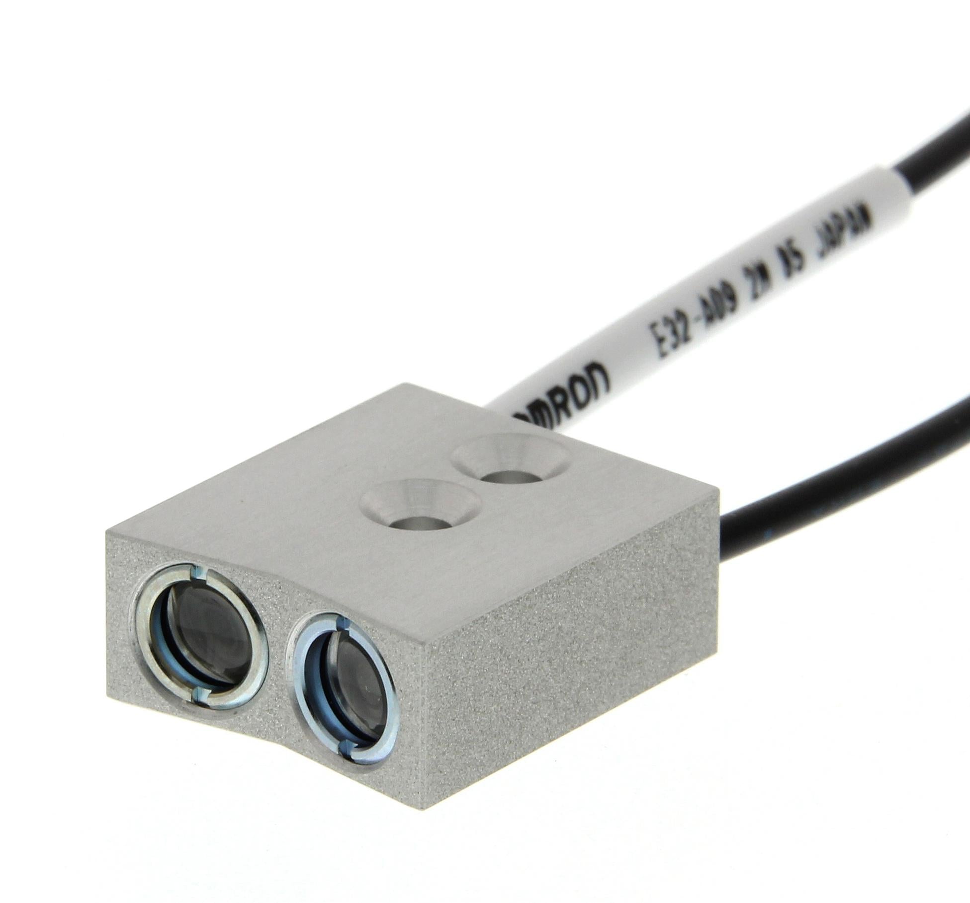 E32-A09 2M FIBRE OPTIC PHOTO SENSORS OMRON