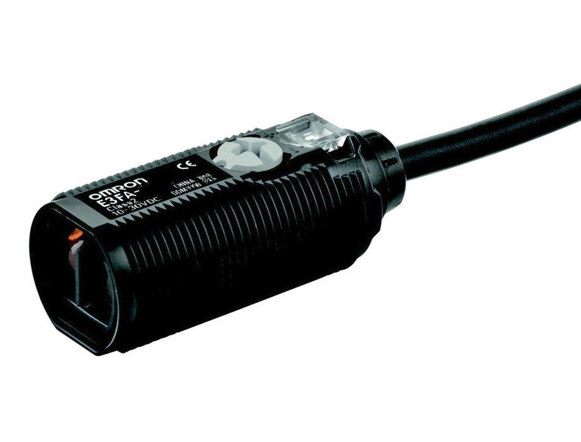 E3FA-DP14 2M PHOTOELECTRIC SENSOR, PNP, 100MM OMRON