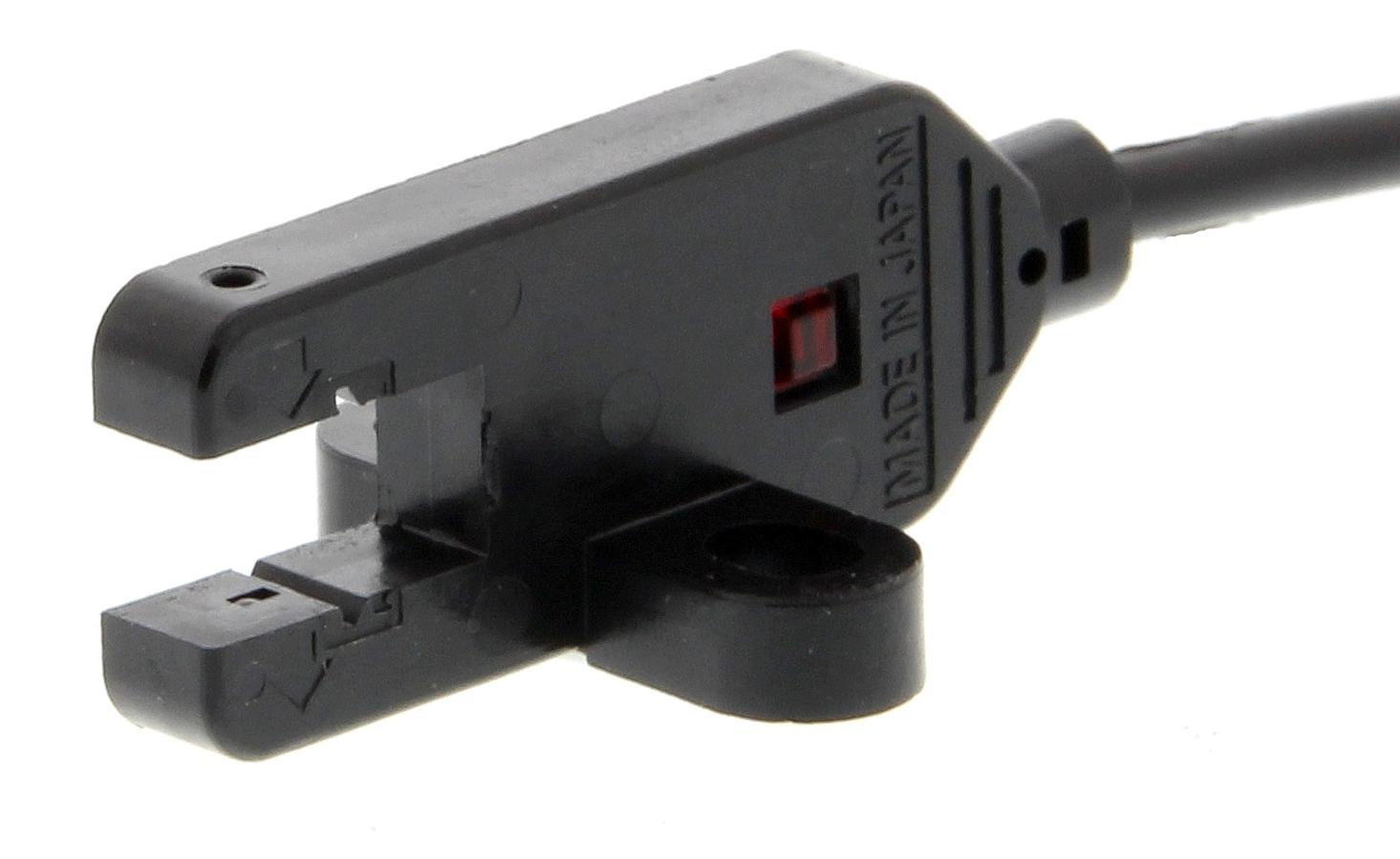 EE-SX772A 2M PHOTOELECTRIC SENSOR, NPN, 5MM OMRON