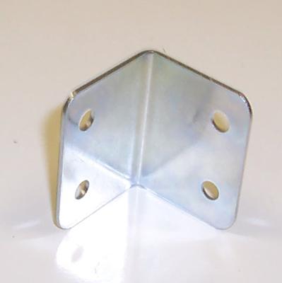 B1121 (X4) CORNER BRACKET 31.2X31.2X40MM, PK4 PENN ELCOM